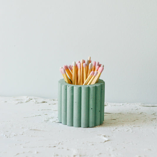 Round Fluted Match Pot