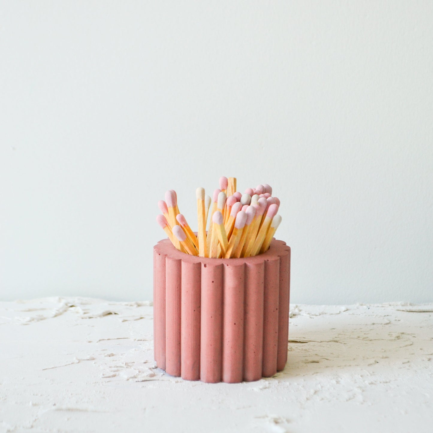 Round Fluted Match Pot